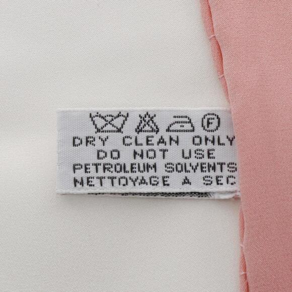 CHANEL Pink Scarf - Picture 5 of 7